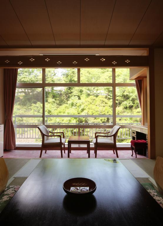 Iizaka Hotel Juraku Fukushima  Ngoại thất bức ảnh