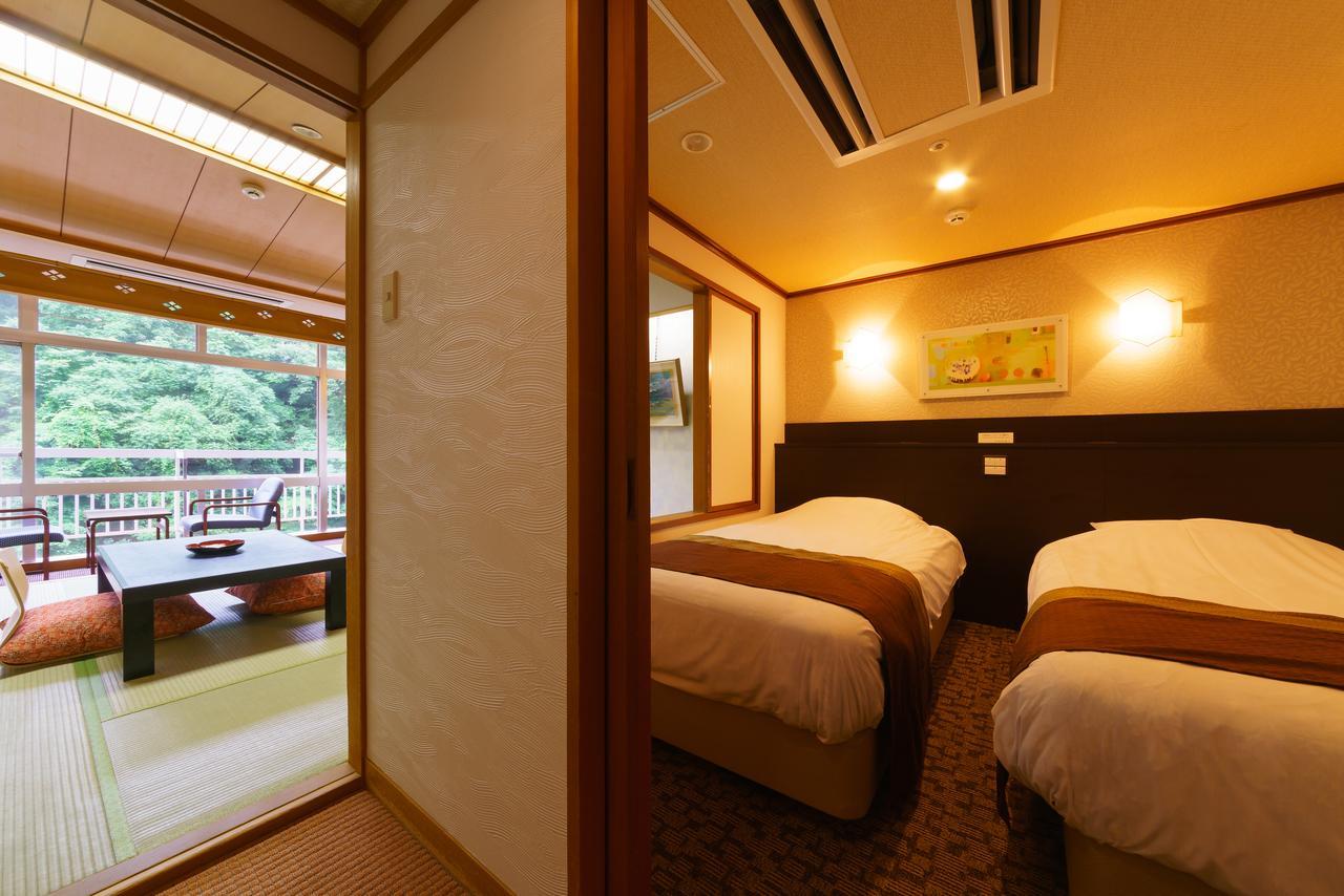 Iizaka Hotel Juraku Fukushima  Ngoại thất bức ảnh